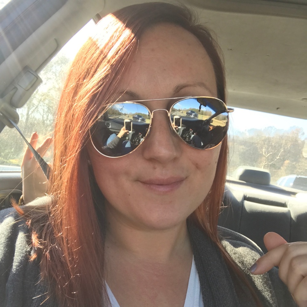 Meet your Posher, Leah